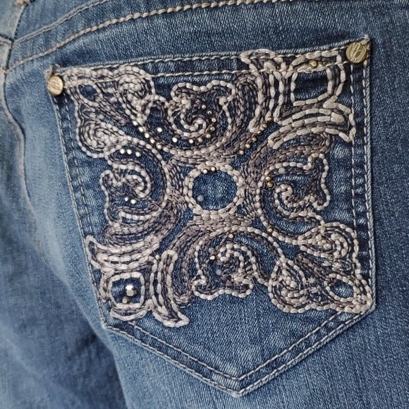 Nine West Jeans Embellished Pockets - Picture 3 of 15
